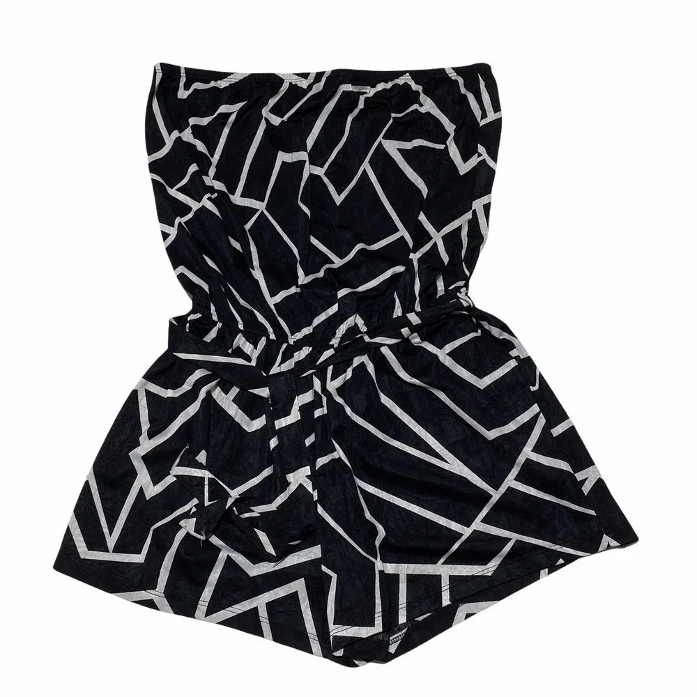 BLACK & White Geometric Print Strapless Romper